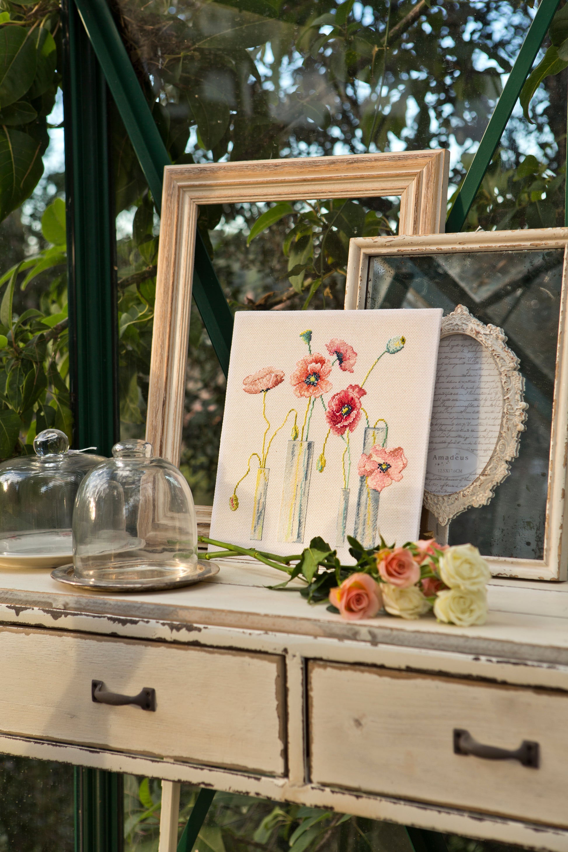 Fleurs brodées au point de croix