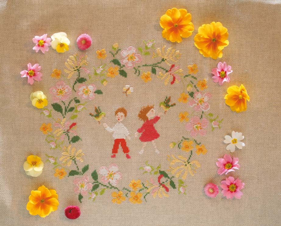 Mook point de croix : les 4 saisons illustrées par Perrette Samoïloff — saynètes nostalgiques et personnages pleins de charme à broder tout au long de l’année.