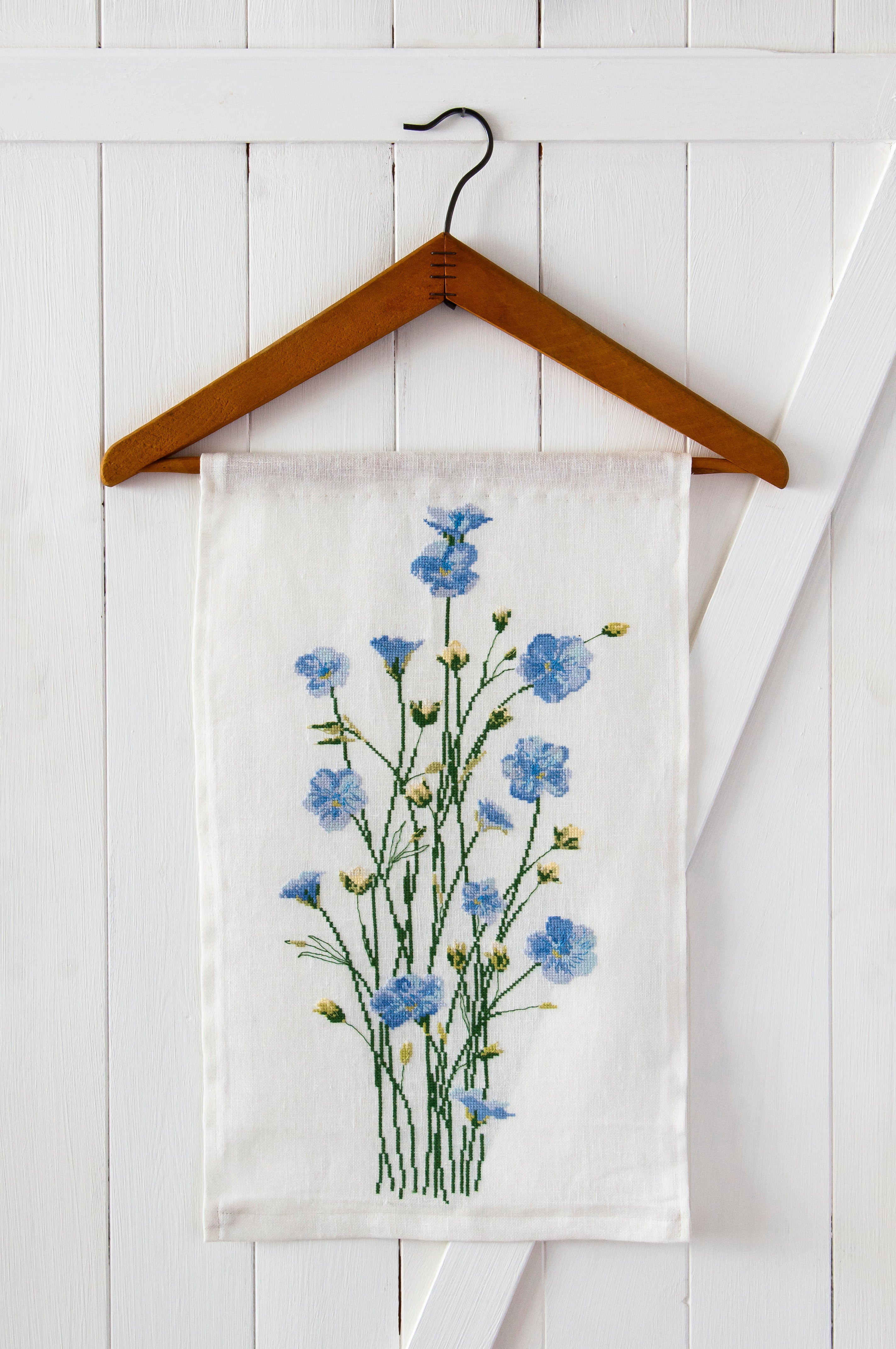 Broderie & Botanique au point de croix – Mook | César Éditions