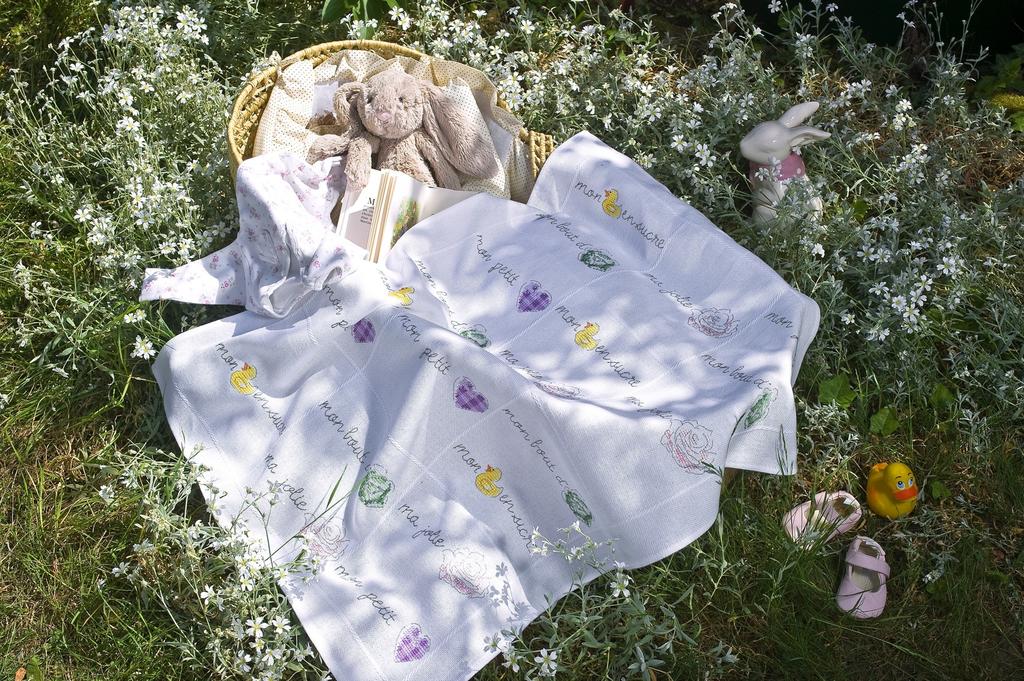 Chouchoutez les bébés de Hélène Le Berre, Création Point de Croix n°012