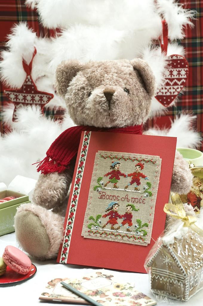 Dîtes-le en broderie ! Bonne Année de Perrette Samouiloff, Création Point de Croix n°013