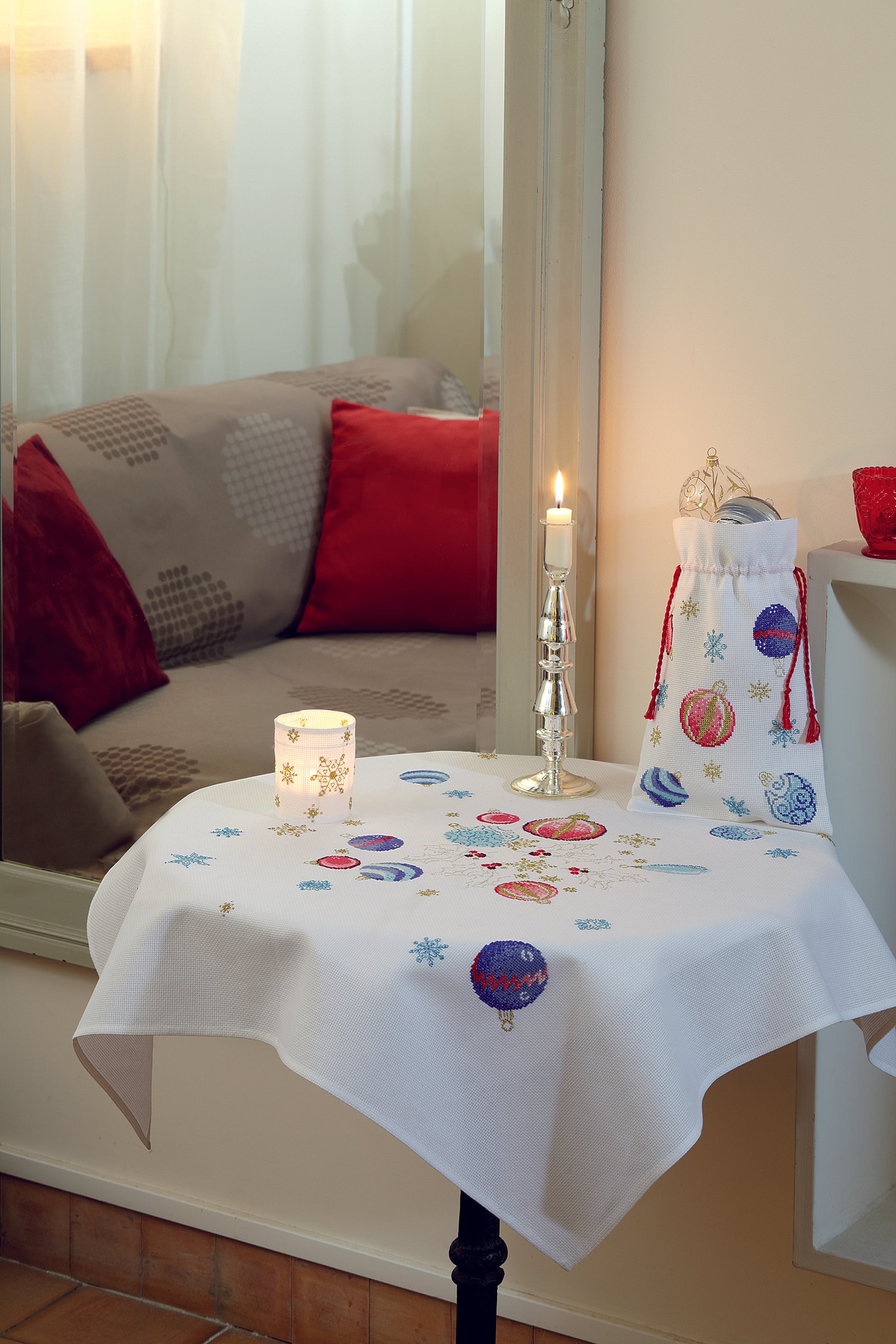 N°33 HS : Broderie rouge & Noël