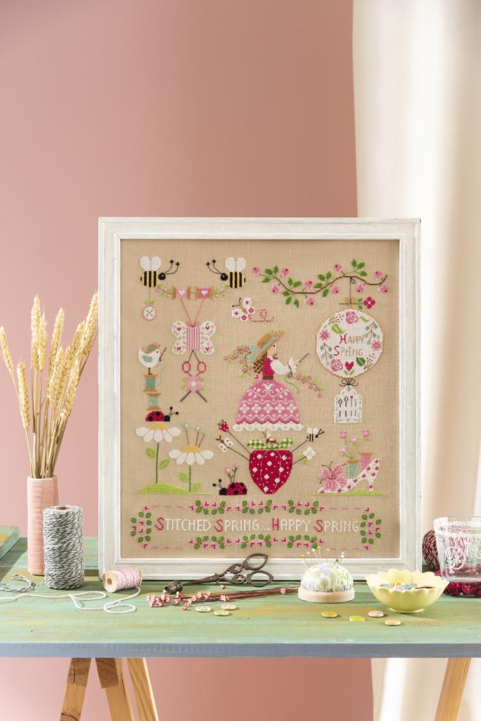Magazine Création Point de Croix N°112 : nappe de printemps, fruits rouges, jardin brodé, bloc-notes… 6 projets pour tous niveaux. César Editions.