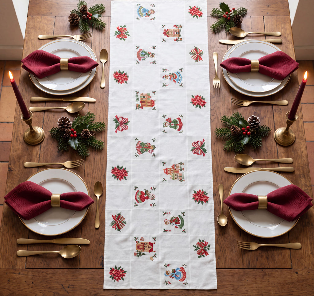 Brodez Noël avec Création Point de Croix N°121 : calendrier de l’Avent, décorations de sapin, banderole et tables de fête. Un magazine César Editions.