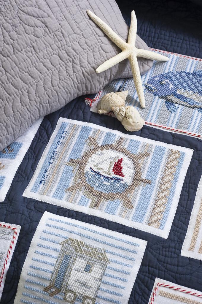 Découvrez le numéro 22 de Création Point de Croix (juil/août 2012). Broderies d’été : motifs marins, lavande, fleurs et pin-up années 50 pour les brodeuses.