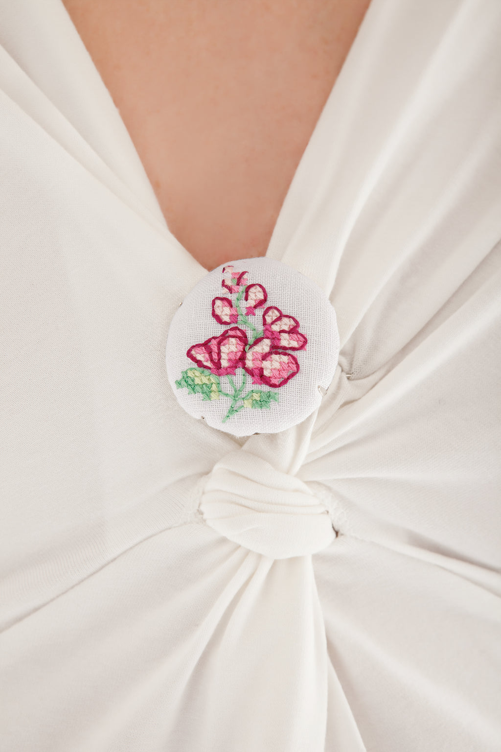 Création Point de Croix N°38 HS : +30 modèles jardin, animaux, papillons, fête des pères et Belle Époque. Grilles exclusives – 6,99 €.