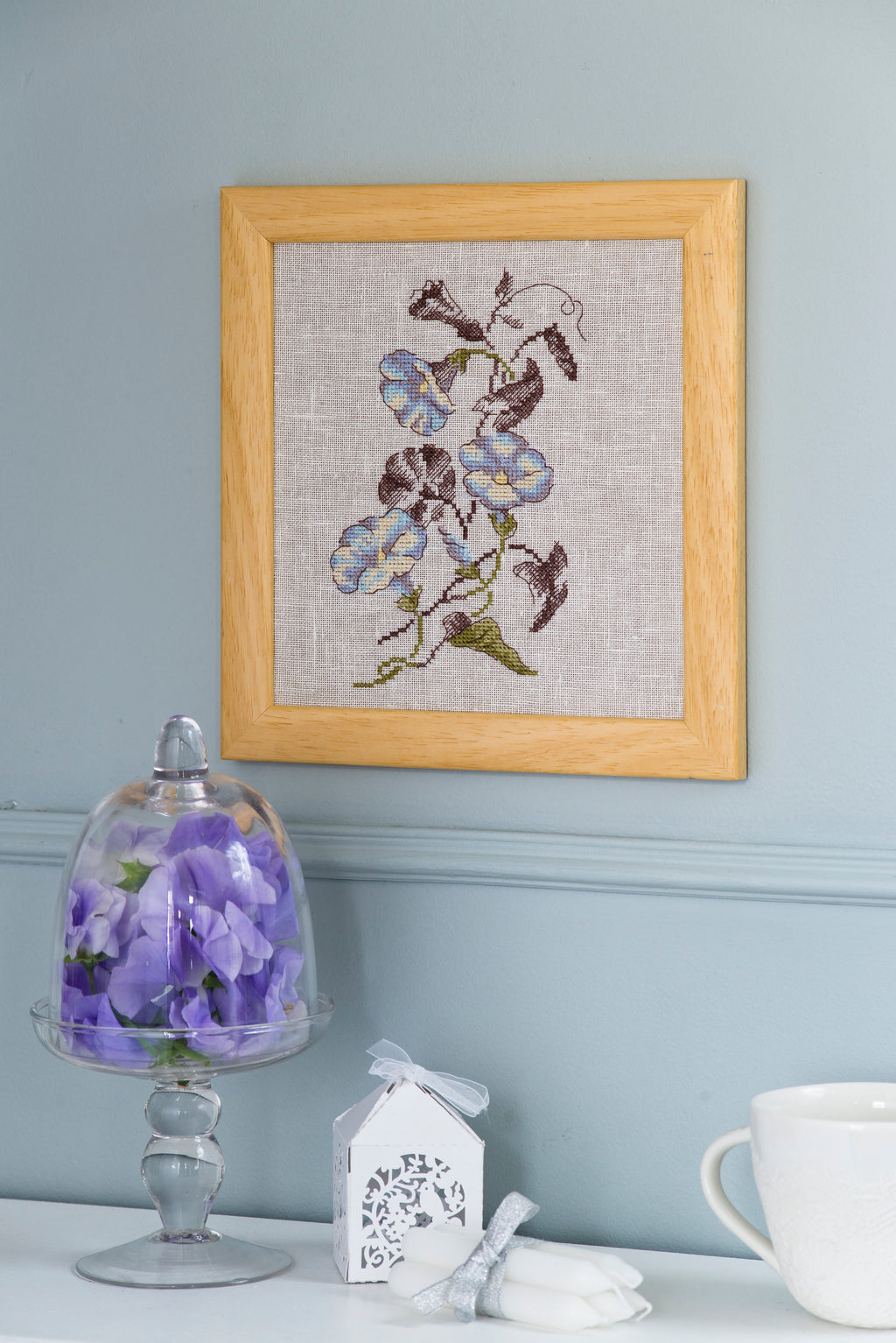 Création Point de Croix N°58 Hors-Série : coquelicot, hortensia, clématite et fleurs du jardin. Grilles inédites de Véronique Enginger – César Editions.