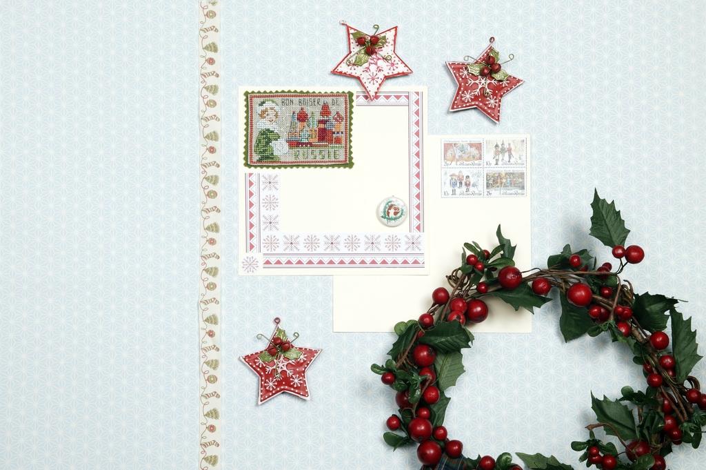 Création Point de Croix N°68 : grilles de point de croix sur le thème de la montagne et de l'hiver – pêle-mêle, coussin, bouillotte et motifs enneigés. Jan/Fév 2018.