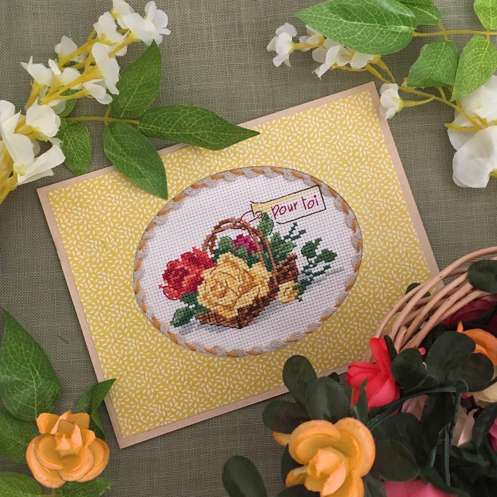 Création Point de Croix N°76 : grilles de point de croix sur le thème du printemps, du jardin et du mariage. Mai/Juin 2019.
