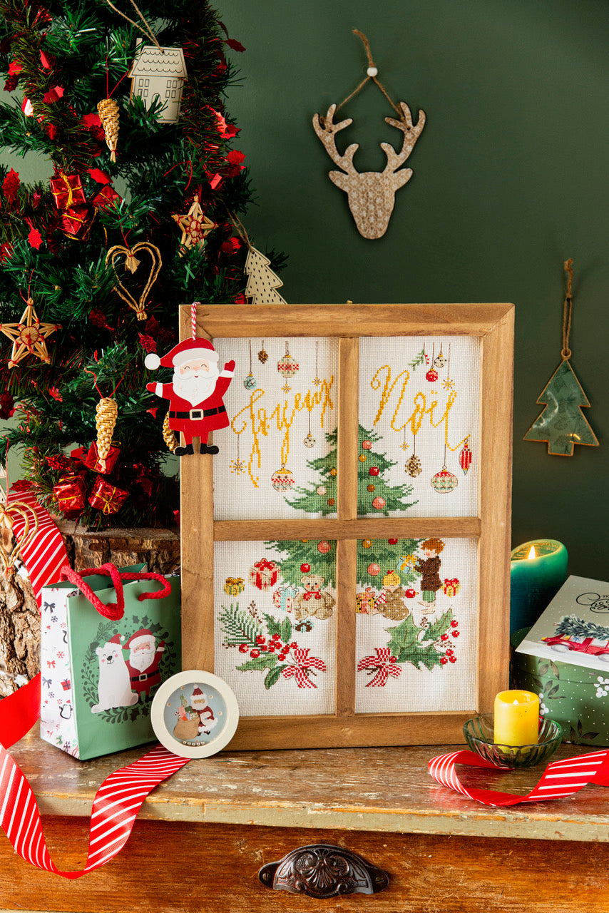Découvrez le n°115 de Création Point de Croix : motifs de Noël, calendriers de l’Avent, nappes et boîtes brodées pour embellir les fêtes.