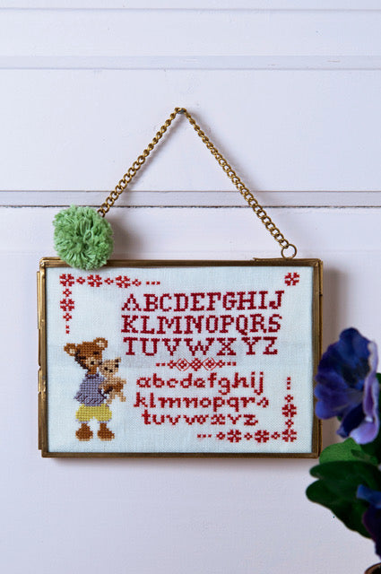 Mook point de croix : motifs ours en peluche pour enfants — Teddy Bear, ours polaire, petit ours brun — par Enginger, Samoüïloff, Lilli Violette et Réthoret.
