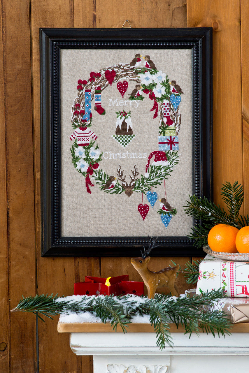 Mook point de croix : une quarantaine de motifs broderie inspirés des quatre saisons — printemps, été, automne et hiver — pour célébrer le charme du temps qui passe.