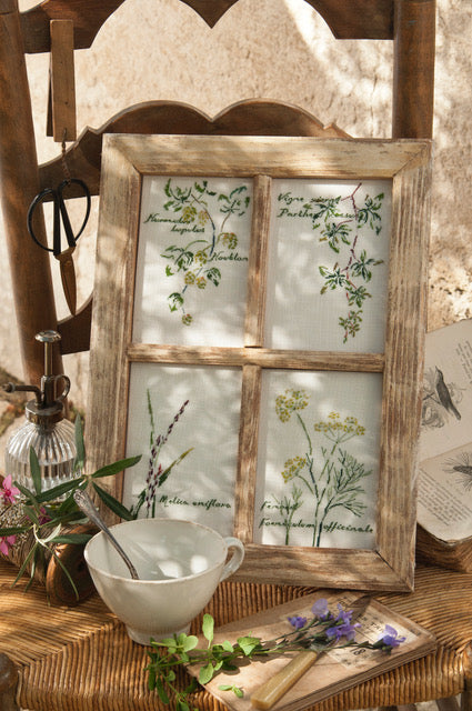 Marquoirs, samplers & belles lettres au point de croix