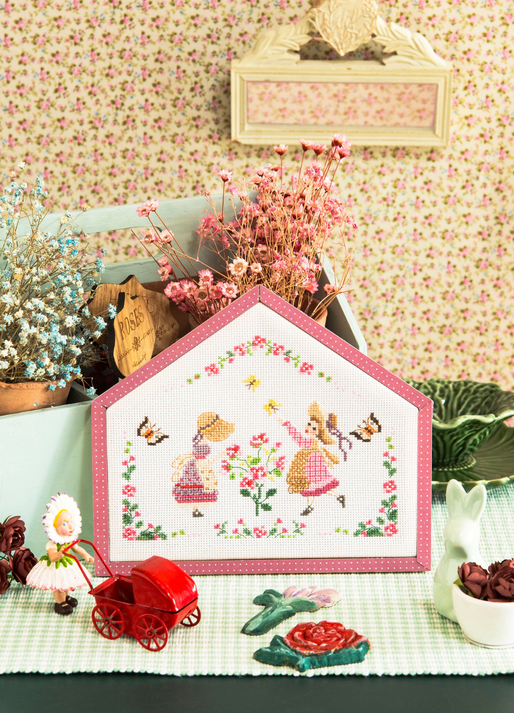 Rose "La petite fille au chapeau"