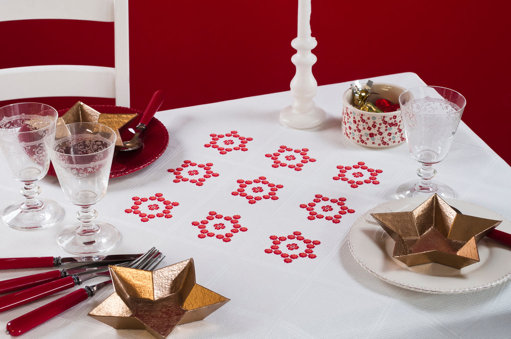 Mook point de croix : 20 grilles de Noël — décoration, table de fête, couronnes et petits cadeaux brodés pour un Noël douillet, gourmand et scintillant.