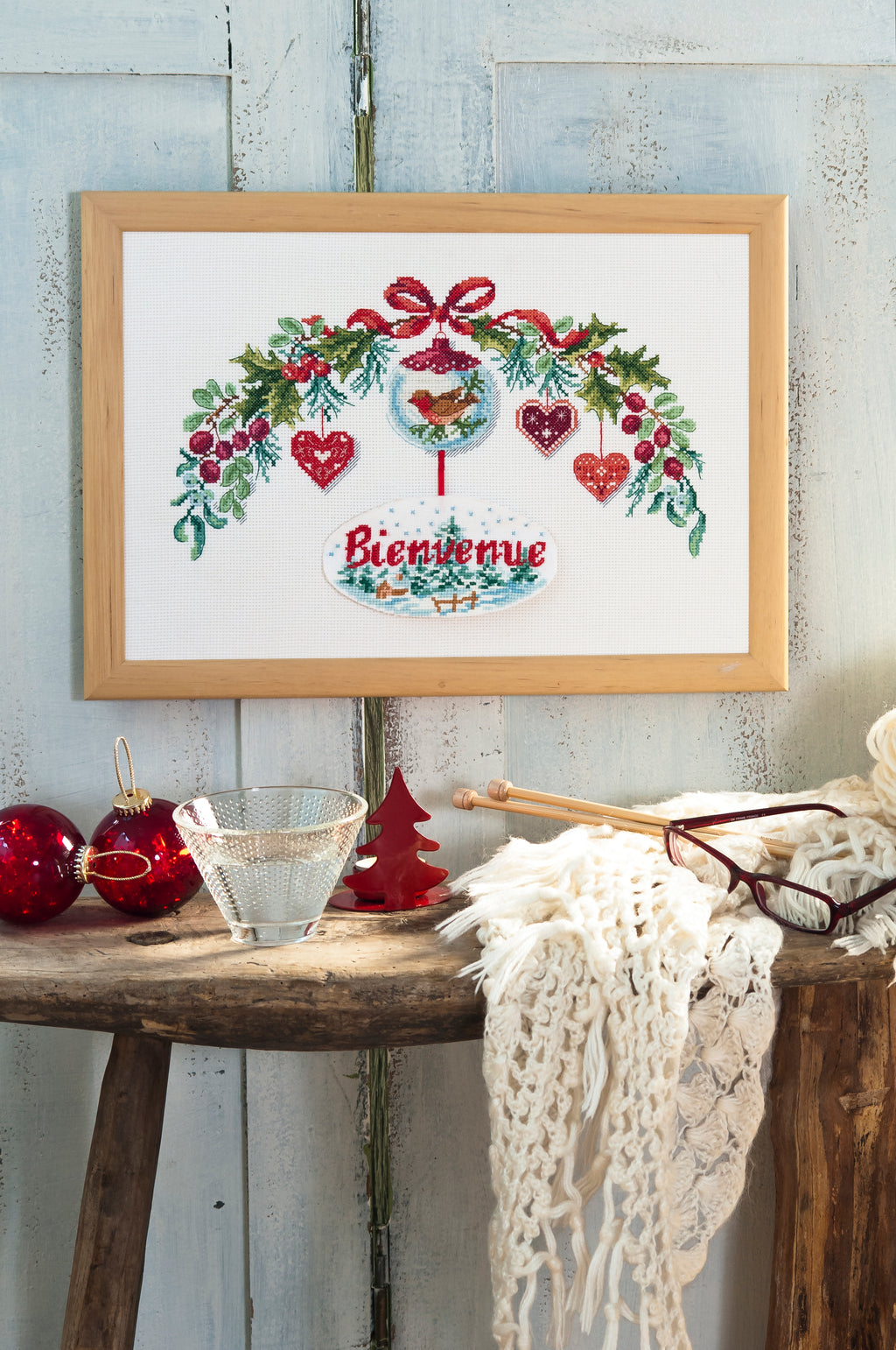 Mook point de croix : 20 grilles de Noël — décoration, table de fête, couronnes et petits cadeaux brodés pour un Noël douillet, gourmand et scintillant.