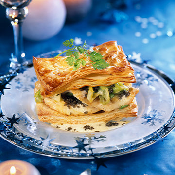Spécial Fêtes avec Mon Robot & Moi N°02 : foie gras, bûches de Noël, plats de fête, galettes des rois et 50 recettes festives adaptées au Thermomix®.