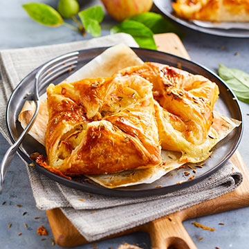 Découvrez le numéro 27 de Mon Robot ce Héros : 40 recettes gourmandes pour les fêtes — entrées raffinées, plats généreux, douceurs chocolatées et recettes Extra Crisp. Cuisinez sans stress !
