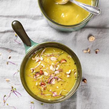 Découvrez le numéro 41 de Mon Robot ce Héros : menus de fêtes, soupes réconfortantes, cuisine des bois, plats d’hiver et spécial Extra Crisp. Cuisinez chaud avec votre Cookeo !