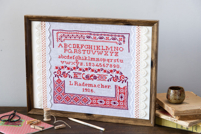 Marquoirs, samplers & belles lettres au point de croix