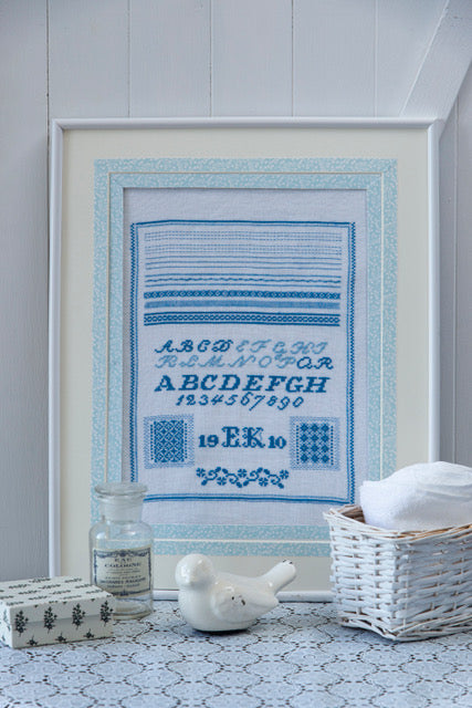 Marquoirs, samplers & belles lettres au point de croix