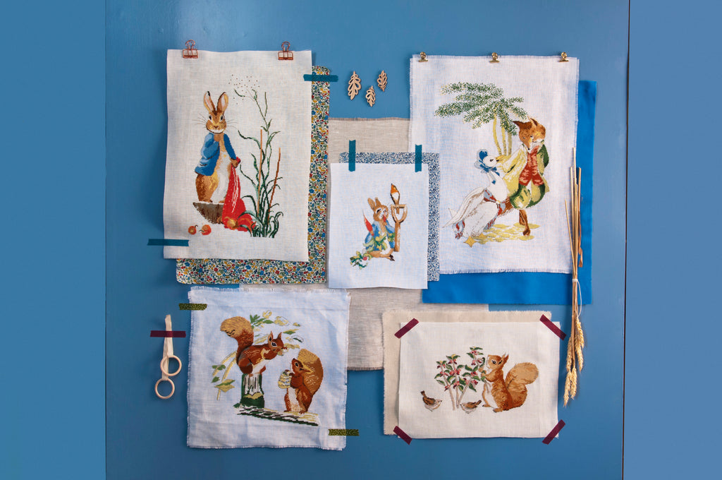 Découvrez Pierrot Lapin n°2 : 15 illustrations inédites à broder inspirées de Beatrix Potter. Panneaux décoratifs et trousseau bébé au point de croix. 