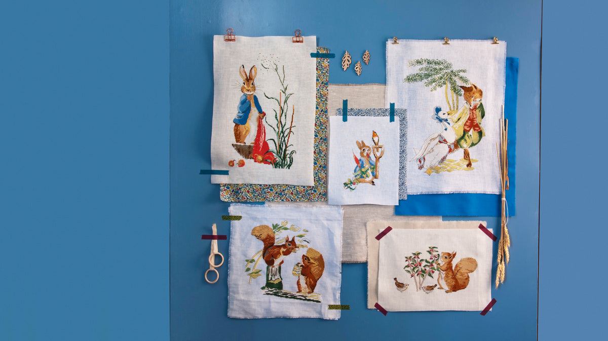 Découvrez Pierrot Lapin n°2 : 15 illustrations inédites à broder inspirées de Beatrix Potter. Panneaux décoratifs et trousseau bébé au point de croix. 