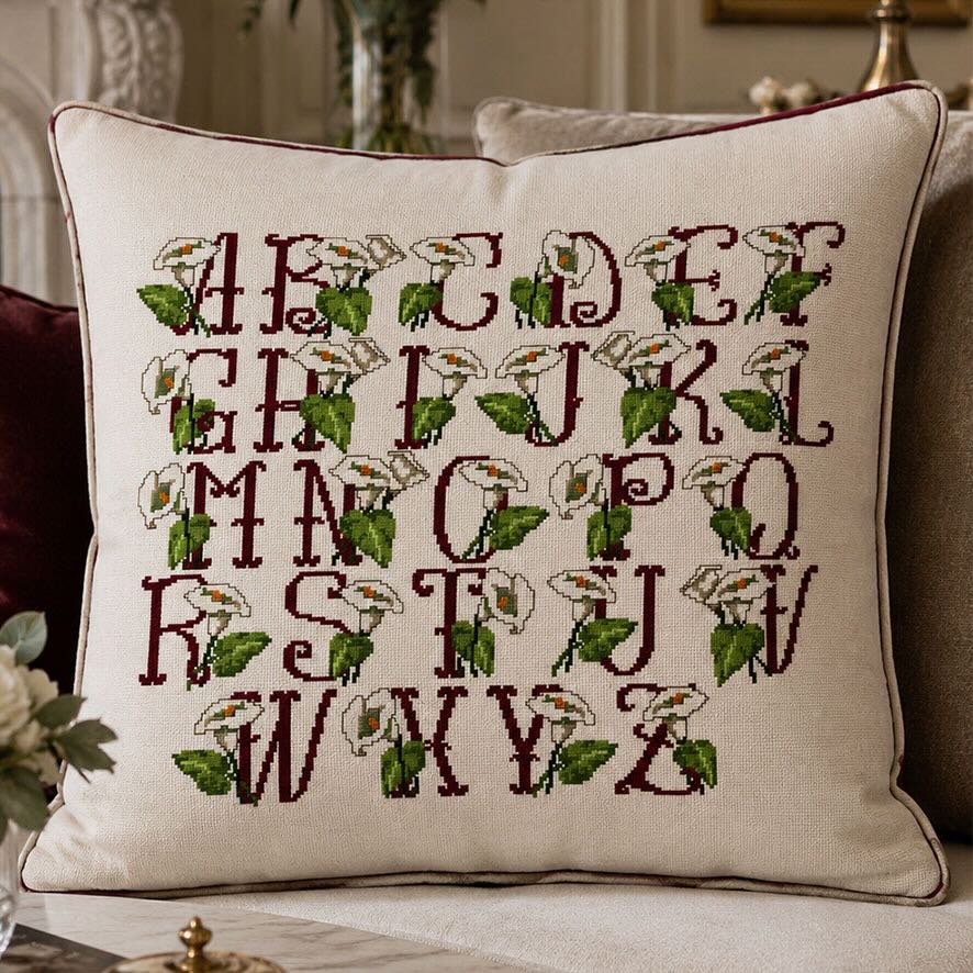Point de Croix Collector N°11 : 4 grilles exclusives sur les marquoirs et alphabets floraux. Livret broderie point de croix.