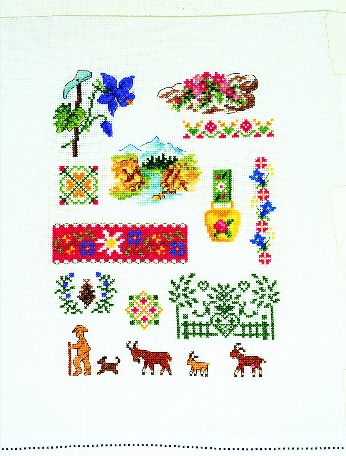 Collector point de croix : 7 grilles montagne par Véronique Enginger — chalet, edelweiss, marmotte et alpages rétro à broder en toute saison.