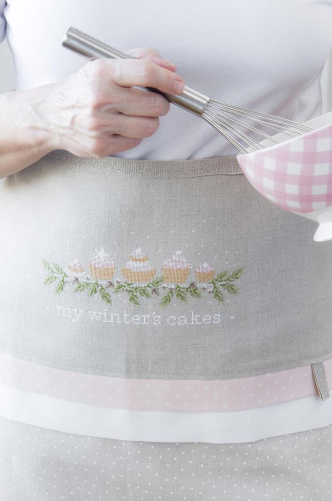 Magazine de broderie N°86 : grilles de point de croix sur le thème de l’hiver – abécédaire, moufles, skieurs années 30 et plaid patchwork. Jan/Fév 2021.