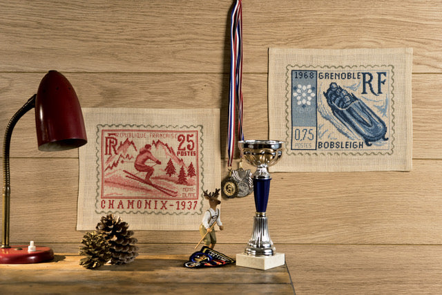Mook point de croix : 20 créations de Jennifer Lantini autour de l’hiver — nature, maison et Noël — coussins, tableaux et hottes à broder avec douceur.