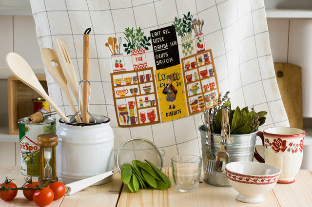 Mook point de croix : 22 modèles champêtres inédits — animaux de ferme, étiquettes, recettes et motifs terroir à broder.