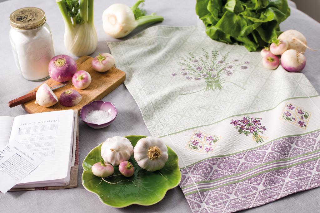 Charmant torchon, Création Point de Croix n°001