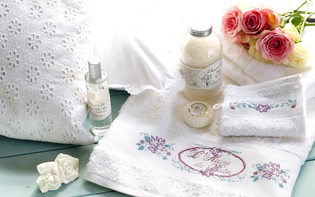 Bain divin d’Hélène le Berre, Création Point de Croix n°003