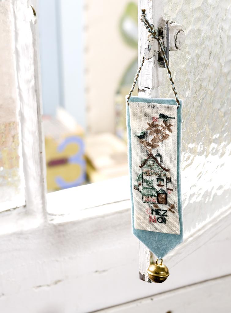 Pampille « Chez moi » de Hélène le Berre, Création Point de Croix n°004