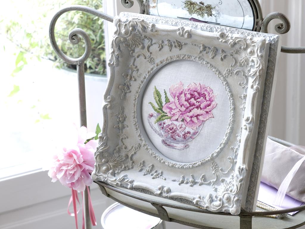 Pivoine de chine de Véronique Enginger, Création Point de Croix n°007