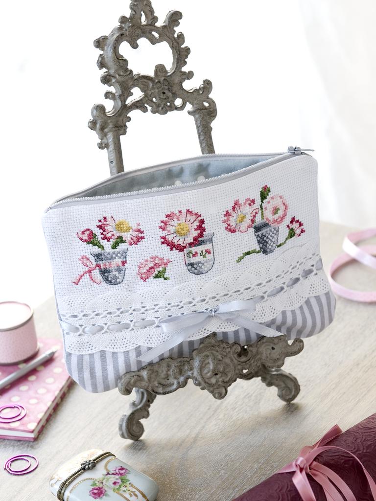 Tendre marguerite de Véronique Enginger, Création Point de Croix n°007