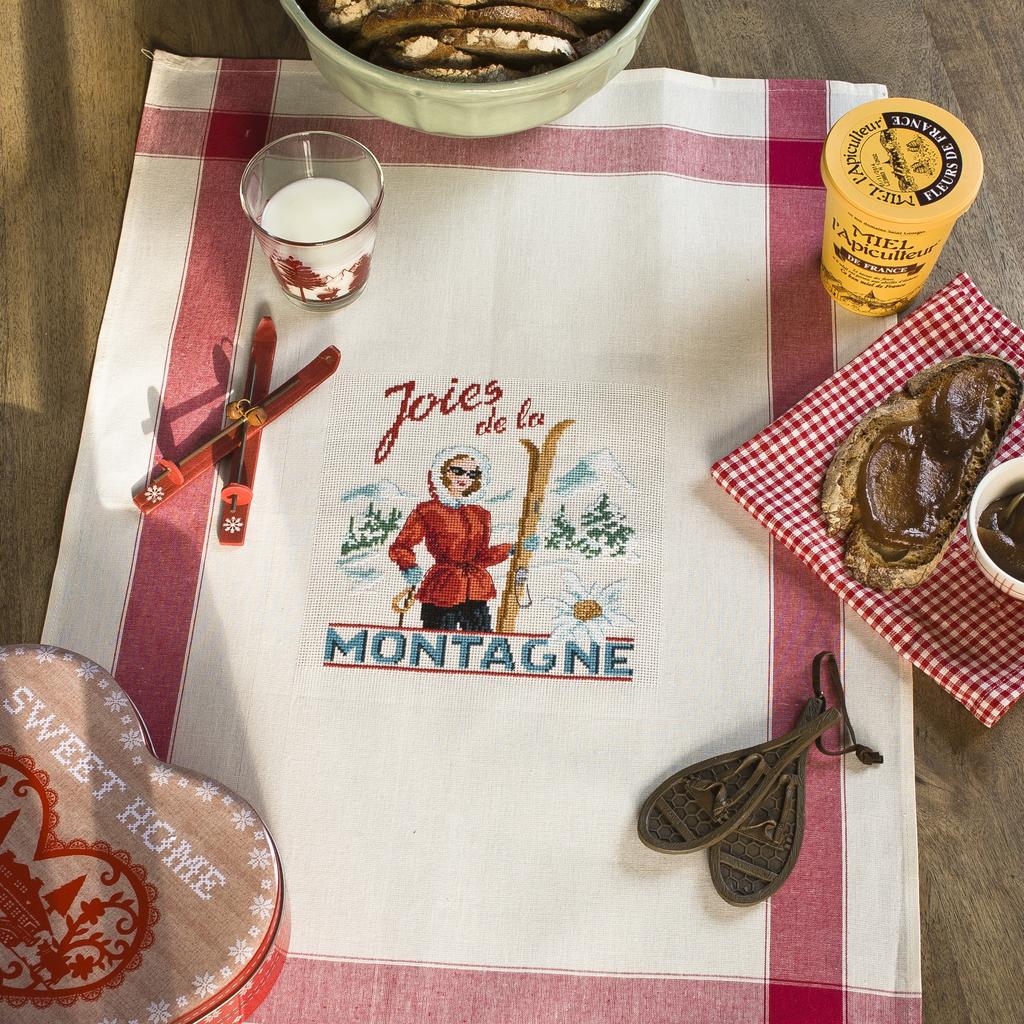 Torchon « Joies de la Montagne » de Véronique Enginger, Création Point de Croix n°027