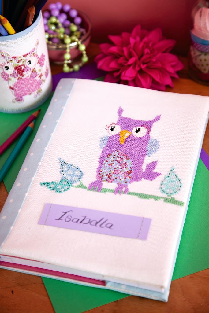 Chouette, un gobelet à crayons & un cahier, Création Point de Croix n°049