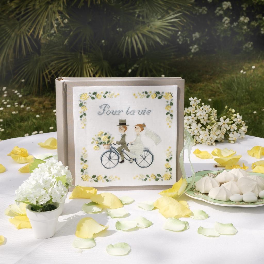 Mémoire d’un beau jour de Perrette Samouiloff, Création Point de Croix n°049