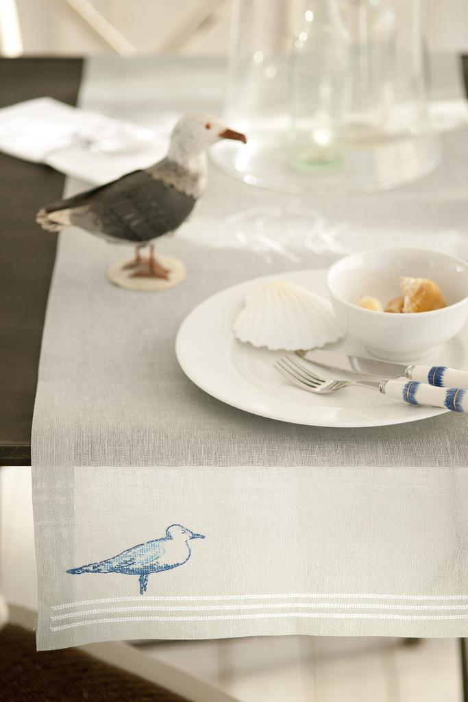 Chemin de table, Création Point de Croix n°052