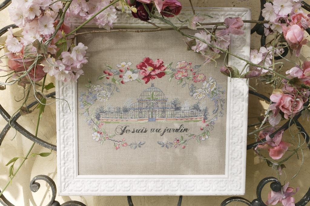 Une serre dans mon jardin de Hélène Le Berre, Création Point de Croix n°057