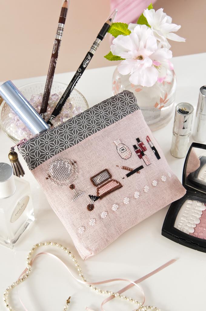 Trousse de maquillage, Création Point de Croix n°070