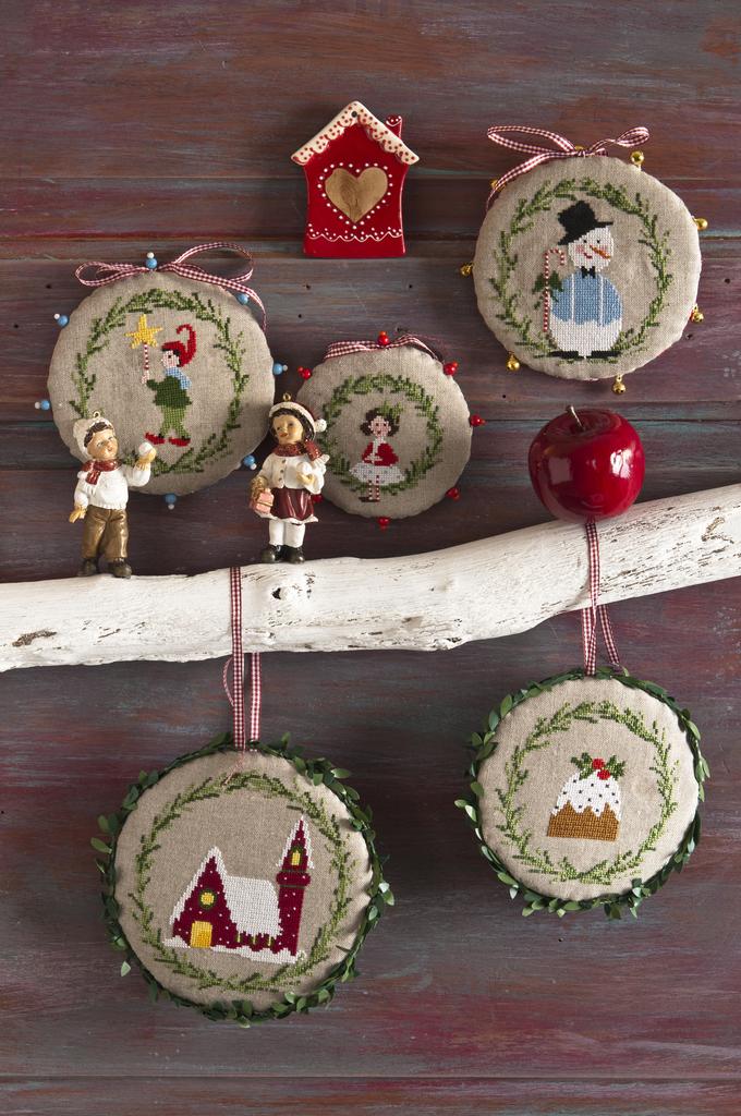 Décorations de sapin, Création Point de Croix n°073