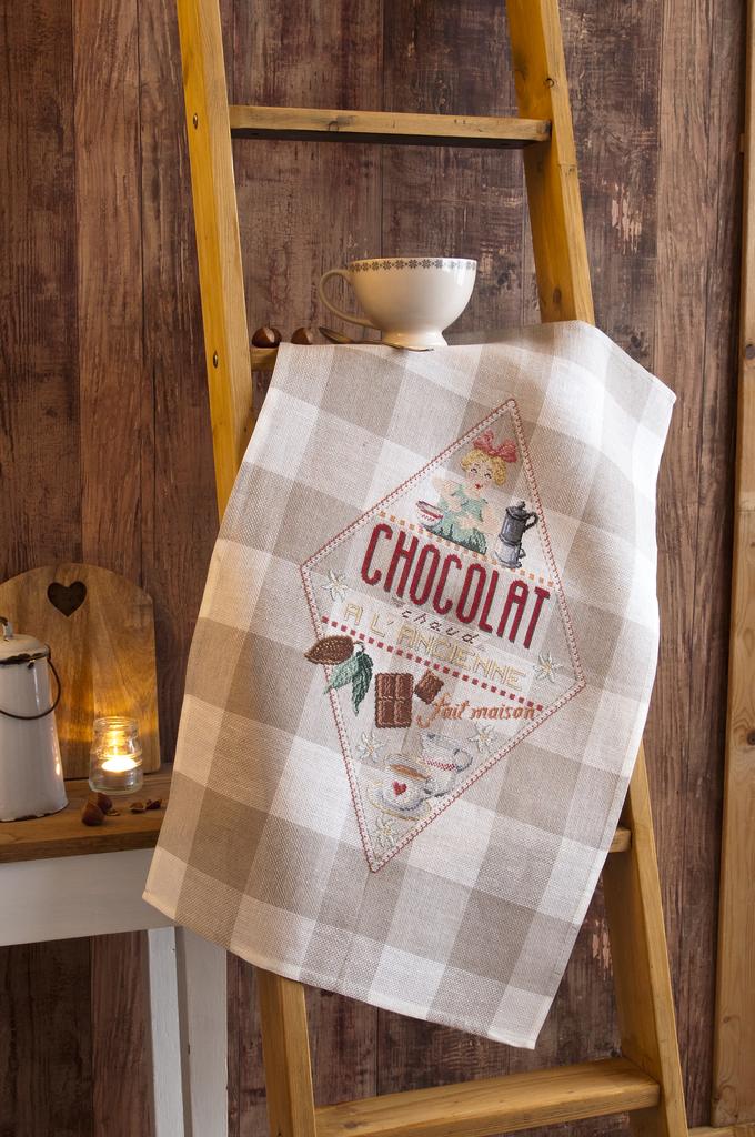 Torchon chocolat, Création Point de Croix n°074
