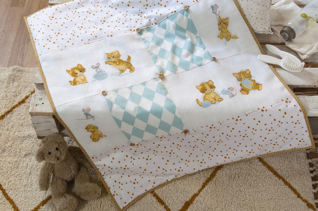 Un plaid « chat & souris », Création Point de Croix n°080