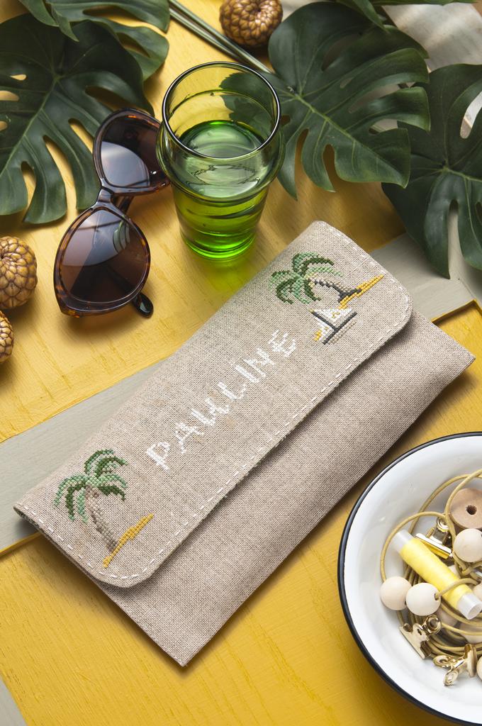 Pochette de serviette, Création Point de Croix n°082