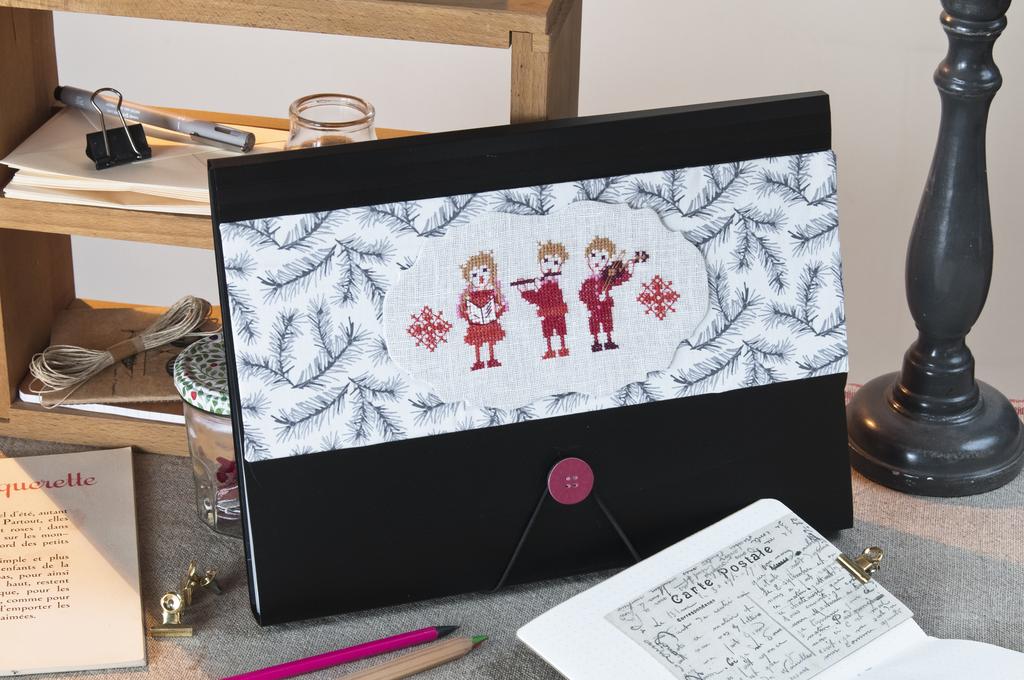 Pochette Musique, Création Point de Croix n°085