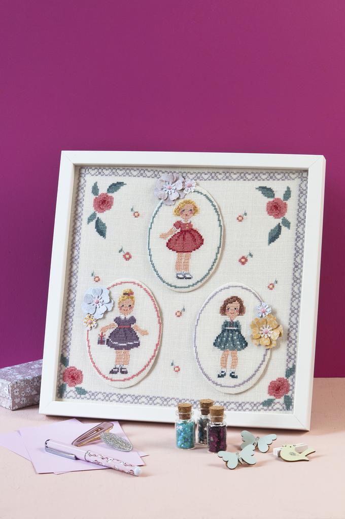 Des petites filles sages !, Création Point de Croix n°090