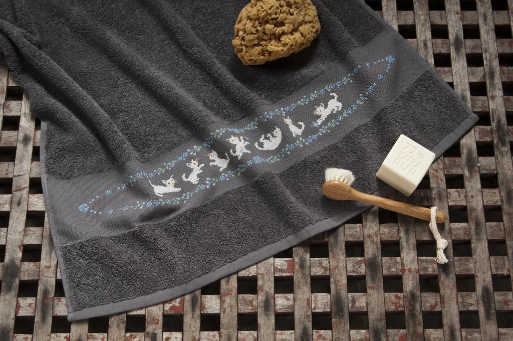 Drap de bain chat, Création Point de Croix n°092